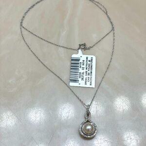 Macy’s sparkling pearl necklace